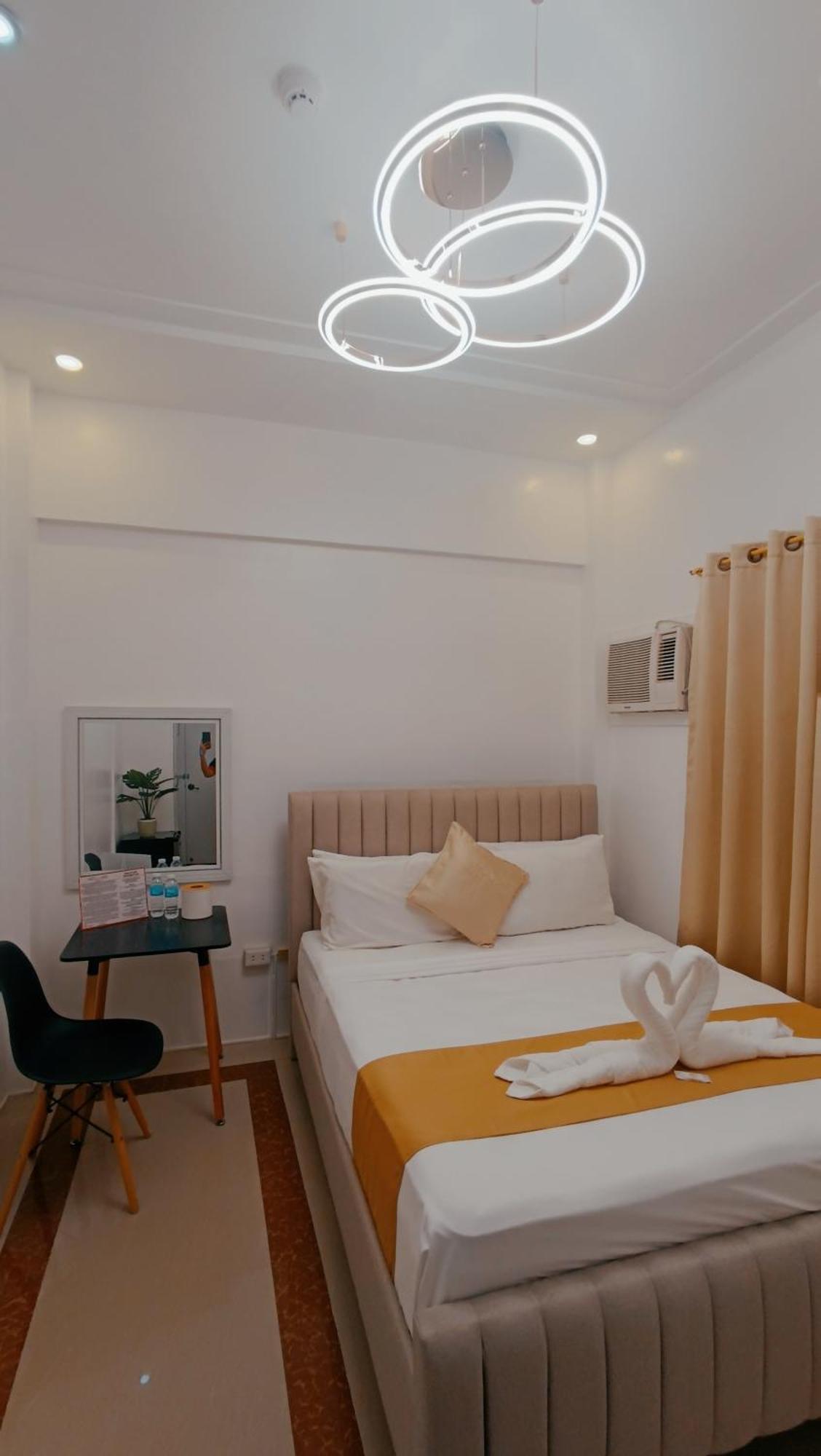 Elizabeth Hotel - Naga Pili  Exteriér fotografie