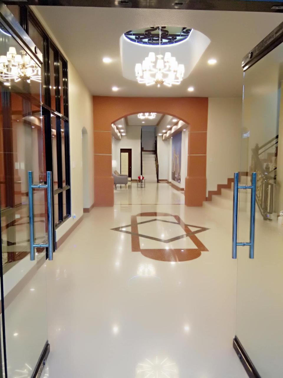 Elizabeth Hotel - Naga Pili  Exteriér fotografie